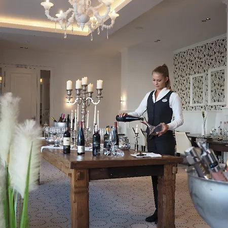מלון Steigenberger Grandhotel &