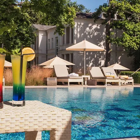 Steigenberger Grandhotel & Χέρινγκσντορφ