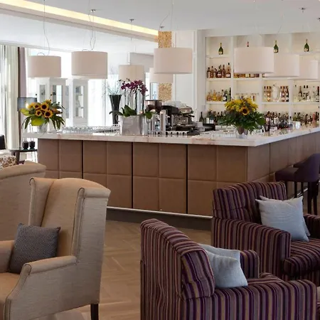 Steigenberger Grandhotel & מלון
