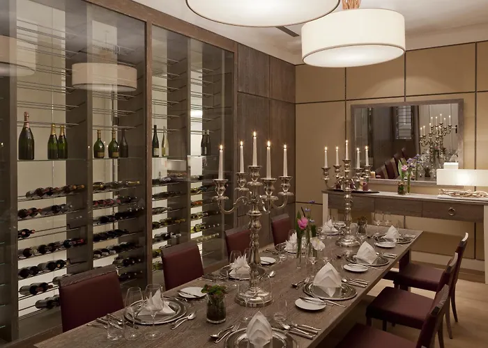 מלון Steigenberger Grandhotel &