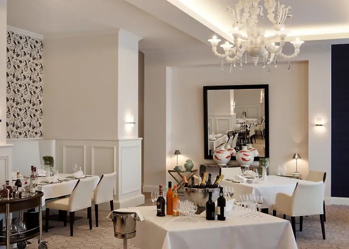 מלון Steigenberger Grandhotel & 5*
