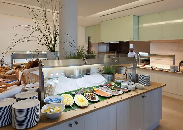 מלון Steigenberger Grandhotel &