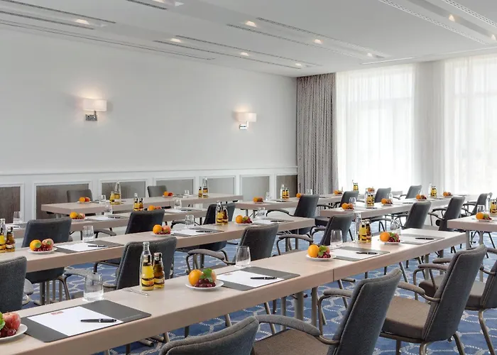 מלון Steigenberger Grandhotel &